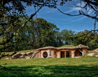 Cabane Semi-enterrée avec Bain Nordique